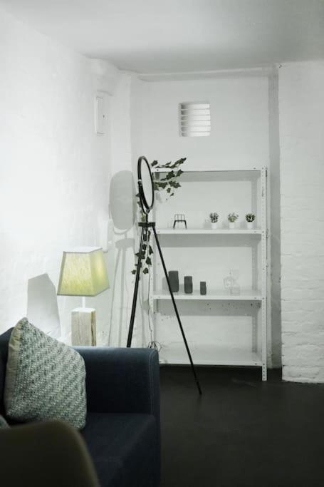 Central, Cozy & Beautiful Designed 2-rooms Apt. Near River Appartement
