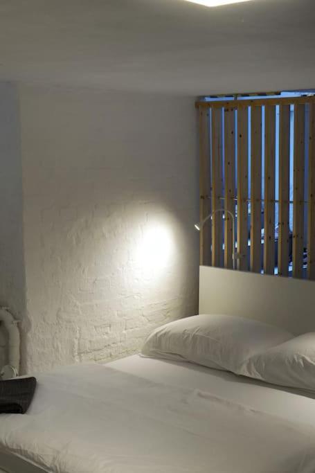 Central, Cozy & Beautiful Designed 2-rooms Apt. Near River Apartamento Berlim